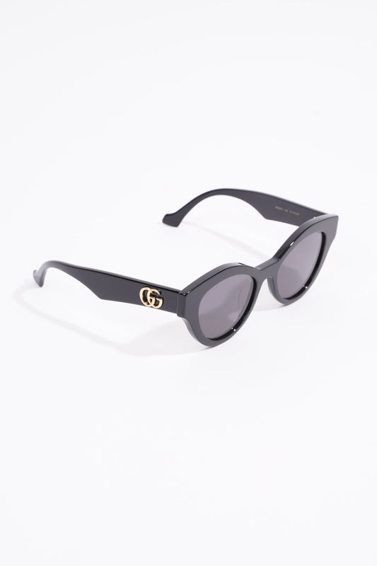 Gucci Cat Eye Sunglasses Black Acetate 145