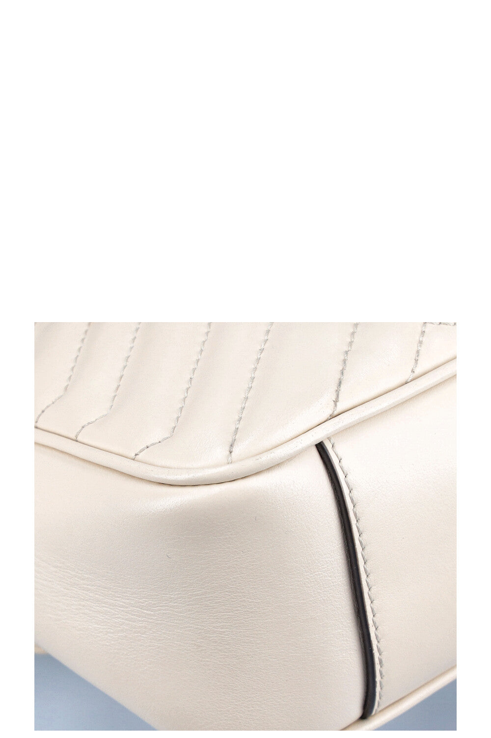 GUCCI Marmont Bag Small Ivory
