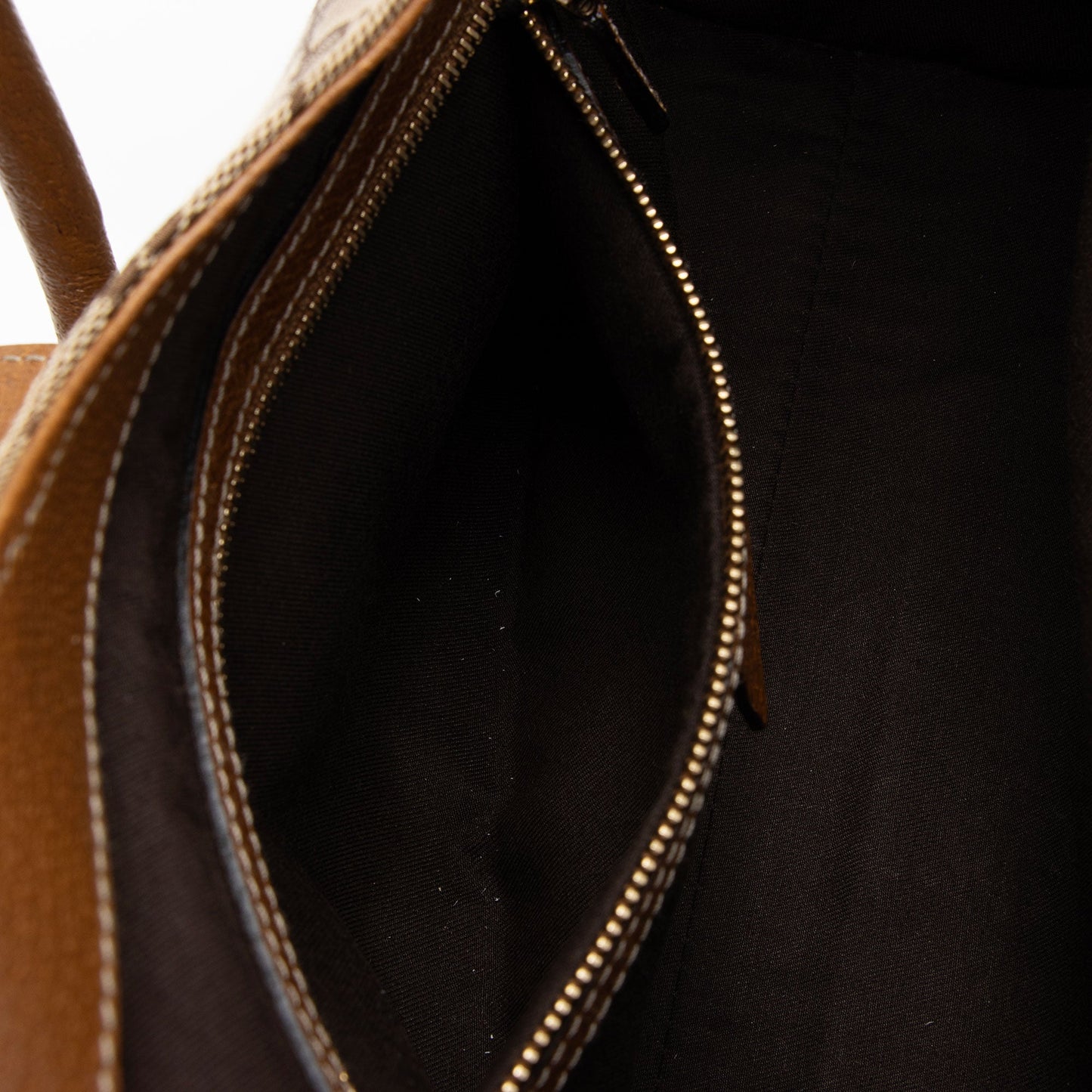 Gucci GG Canvas Nailhead Bardot Shoulder Bag (SHF-cXQEhI)