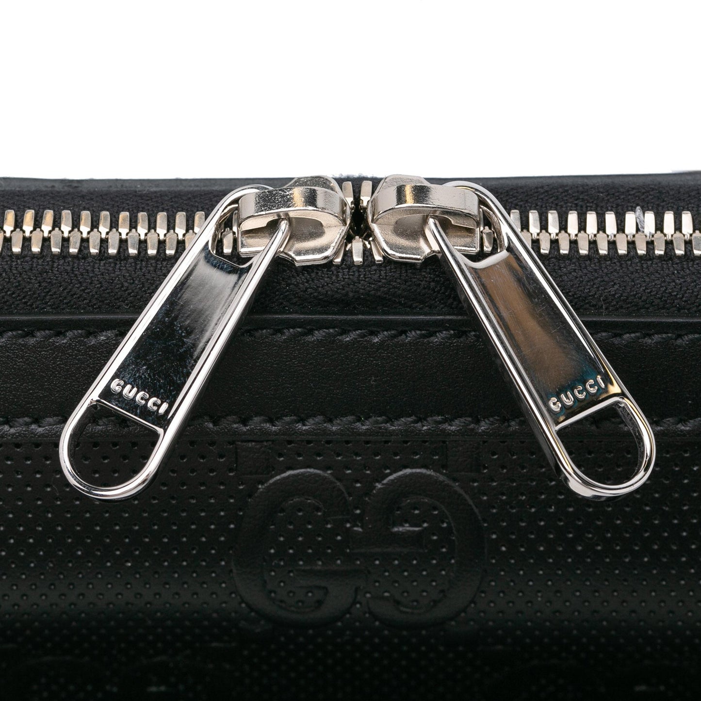 Gucci GG Embossed Crossbody bag (SHG-bS3vYW)