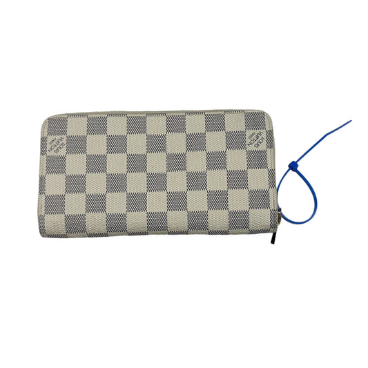 CREAM WALLET Luxury DESIGNER by Louis Vuitton Size:MEDIUM
