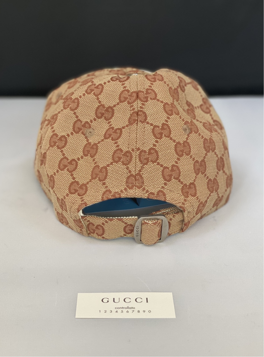 Gucci Interlocking GG Supreme Baseball Hat