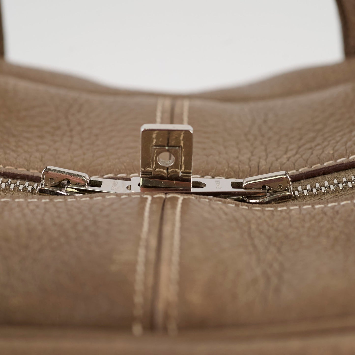 Hermes Victoria II 35 Etoupe