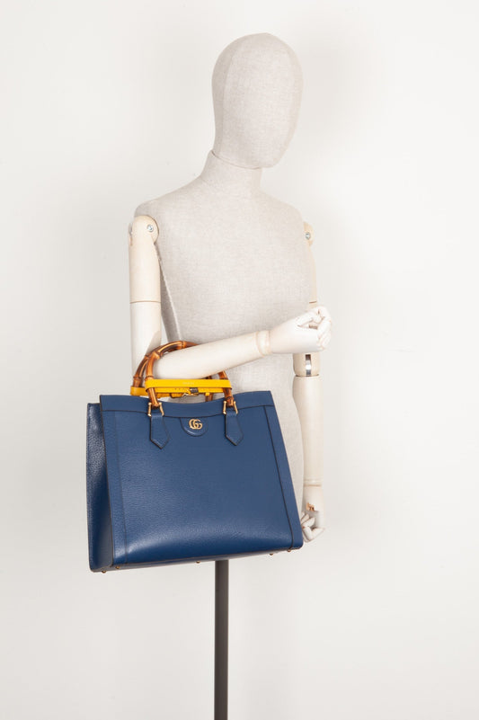 GUCCI Diana Bag Medium Blue