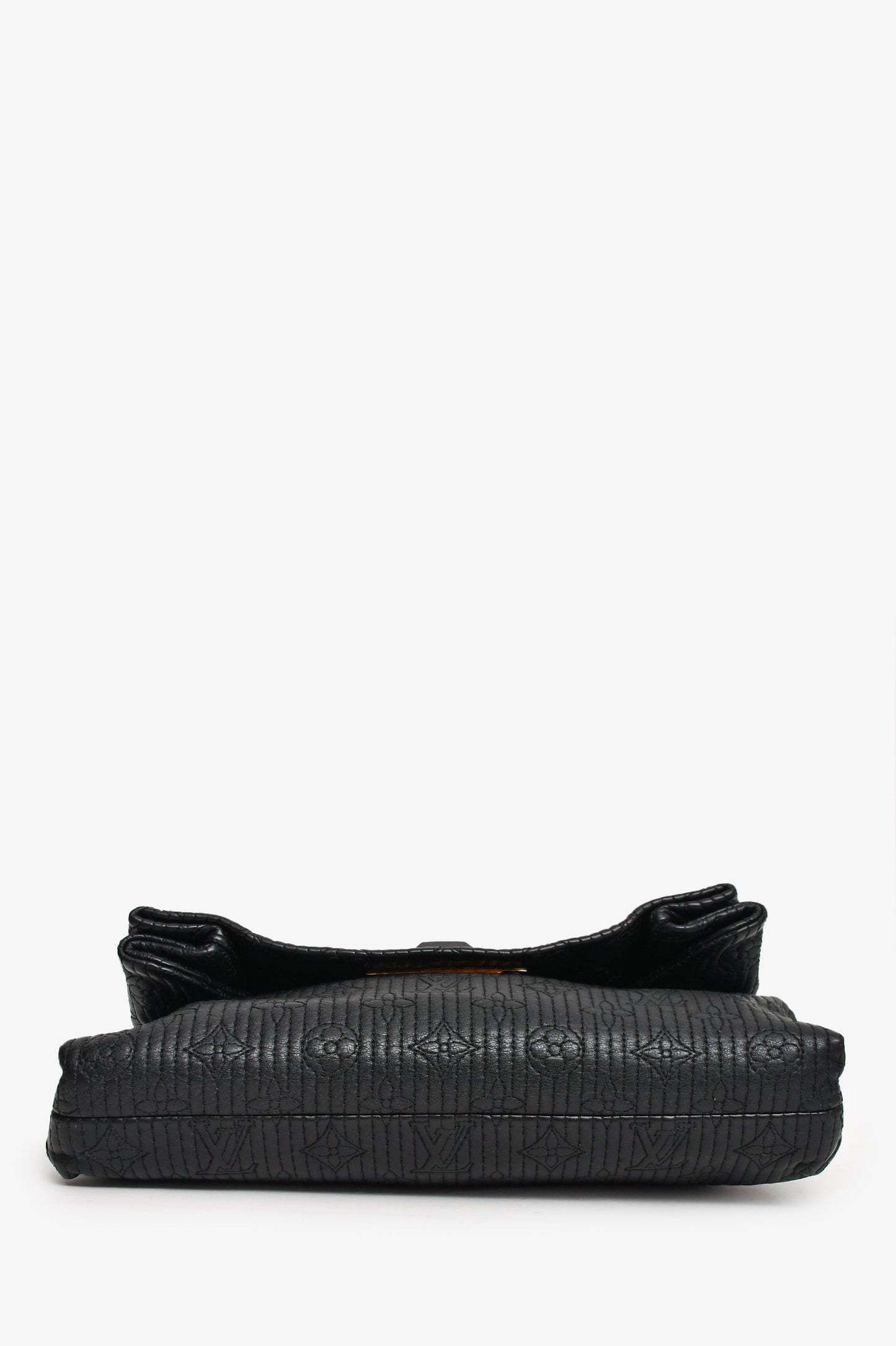 Louis Vuitton 2012 Black Leather Monogram Altair Clutch