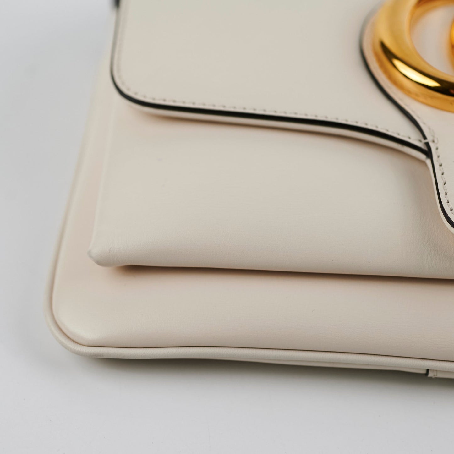 Gucci Arli Leather Cream Crossbody Bag