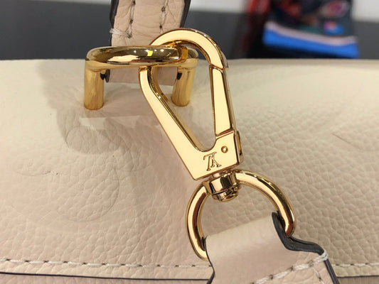 Alice Bags- Louis Vuittons  - 16726