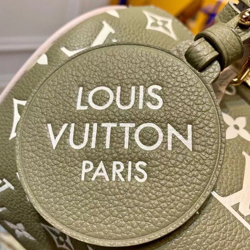 Alice Bags- Louis Vuittons  - 16461