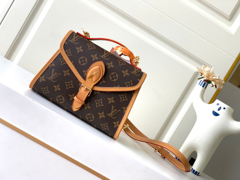 Alice Bags- Louis Vuittons  - 16249