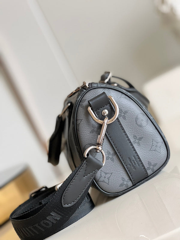 Alice Bags- Louis Vuittons  - 16306