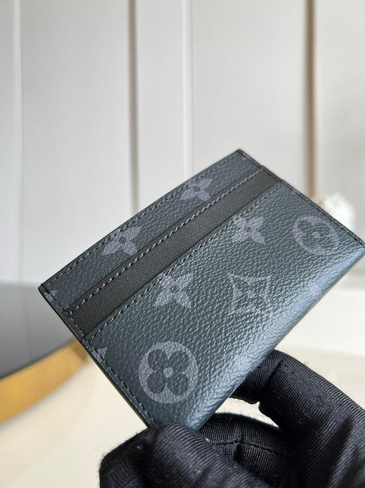 Alice Bags- Louis Vuittons  - 16268