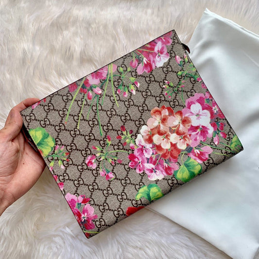Gucci   Luxury Bags  1282