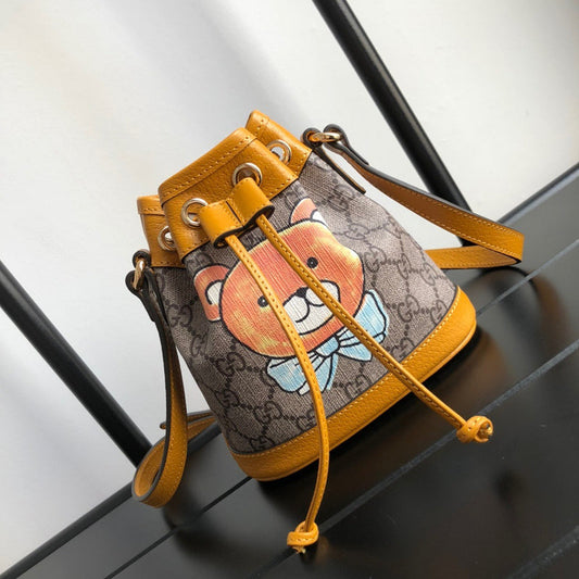 Gucci   Luxury Bags  981