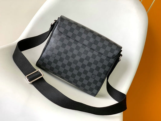 Alice bags - Louis Vuittons  - 15663