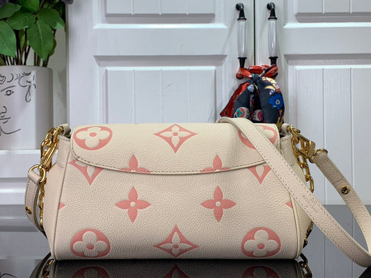 Alice bags - Louis Vuittons  - 15818