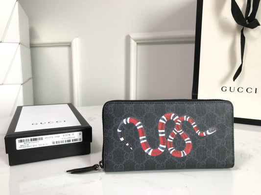 Gucci   Luxury Bags  916