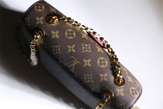 Alice bags - Louis Vuittons  - 7831