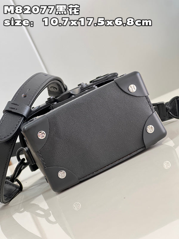 Alice Bags- Louis Vuittons  - 15866