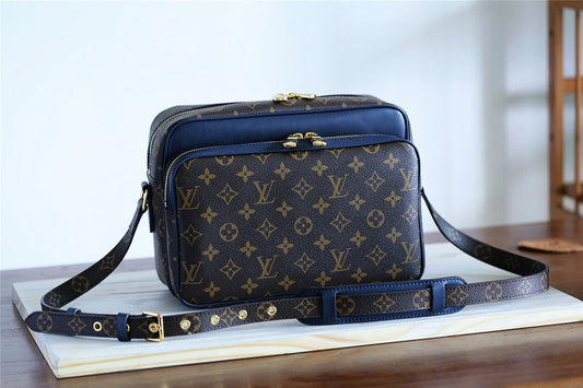 Alice bags - Louis Vuittons  - 10502