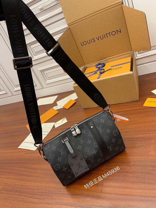 Alice Bags- Louis Vuittons  - 16309