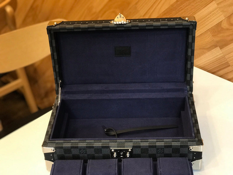 Alice  Bags- Louis Vuittons  - 15999
