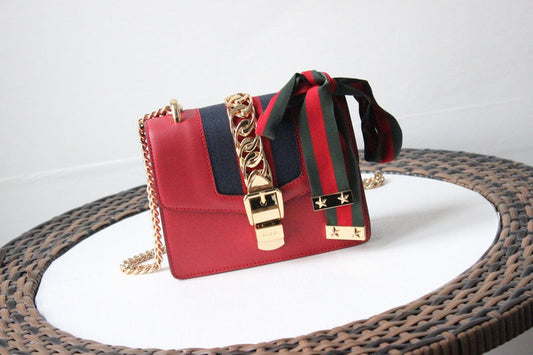 Gucci   Luxury Bags  1301