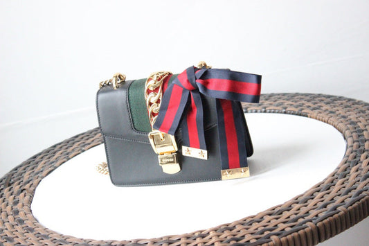 Gucci   Luxury Bags  1300