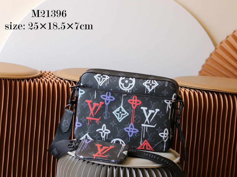 Alice Bags- Louis Vuittons  - 16147