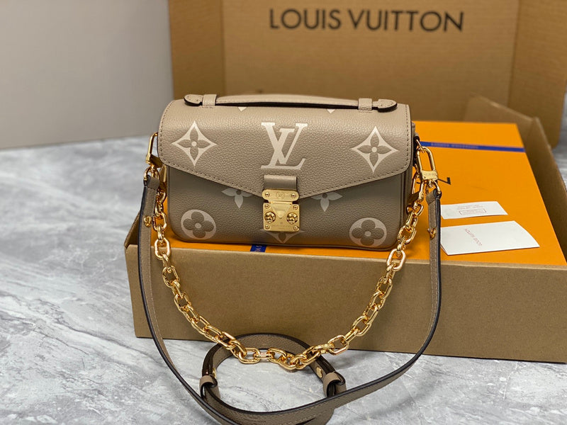 Alice bags - Louis Vuittons  - 15187