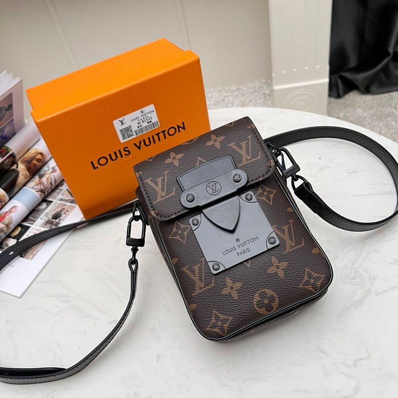 Alice Bags- Louis Vuittons  - 16492