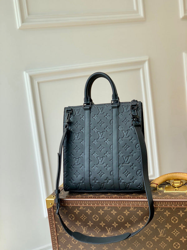 Alice Bags- Louis Vuittons  - 16473