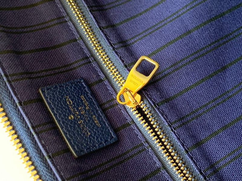 Alice Bags- Louis Vuittons  - 16151