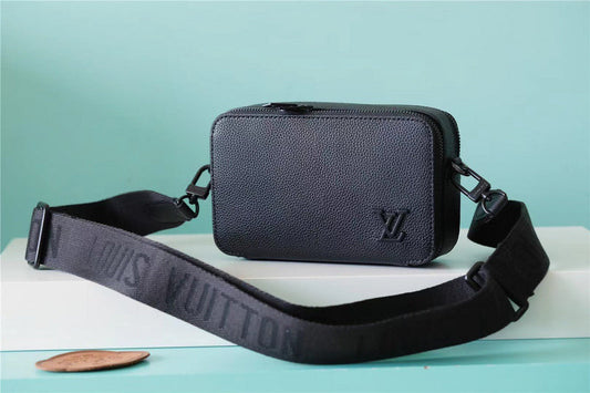 Alice bags - Louis Vuittons  - 10240