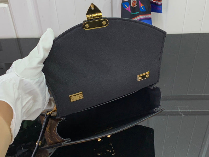Alice bags - Louis Vuittons  - 15812