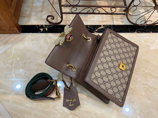 Gucci Bags - The Tote   460