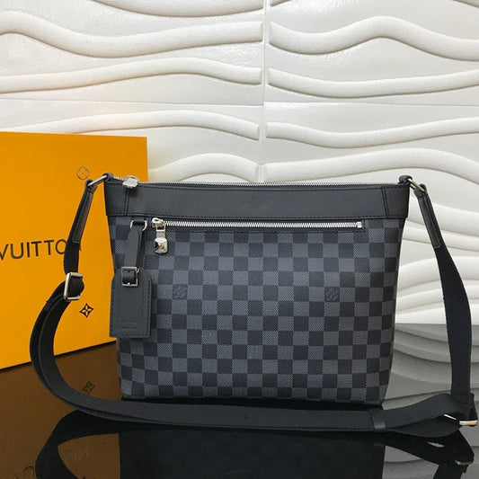 Alice Bags- Louis Vuittons  - 16285