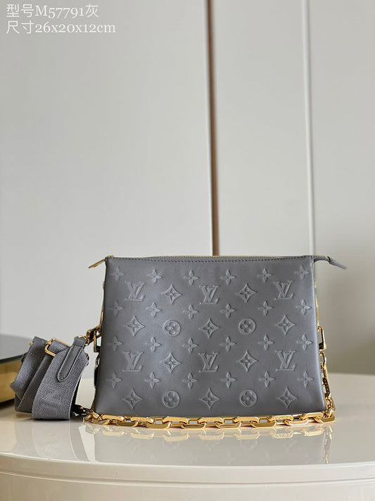 Alice Bags- Louis Vuittons  - 16206