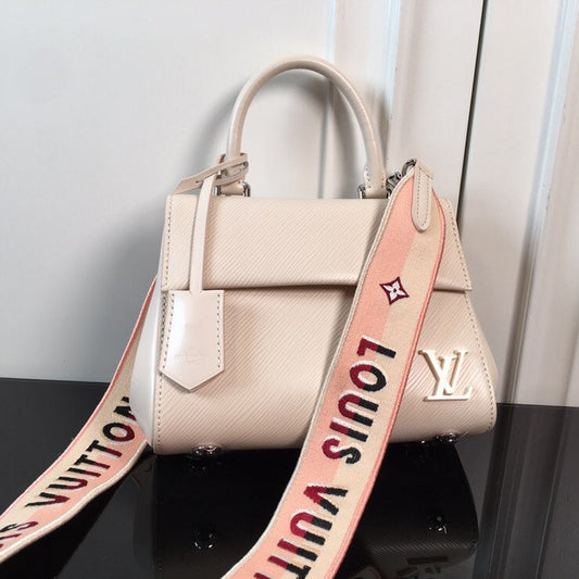 Alice Bags- Louis Vuittons  - 16229
