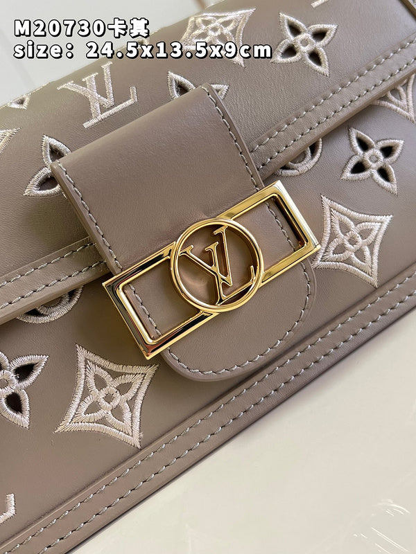 Alice Bags- Louis Vuittons  - 16061