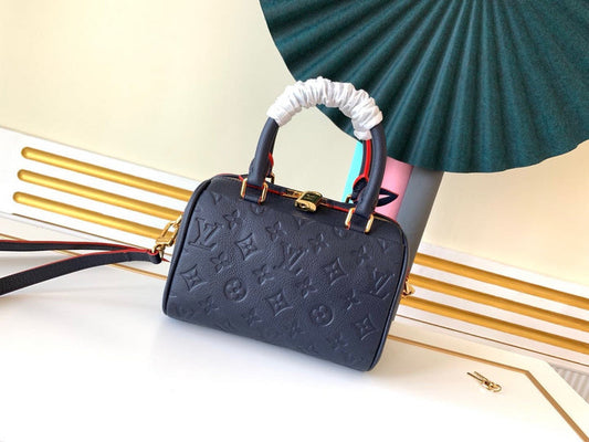 Alice  Bags- Louis Vuittons  - 16152