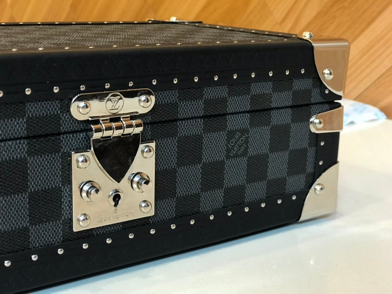 Alice  Bags- Louis Vuittons  - 15999