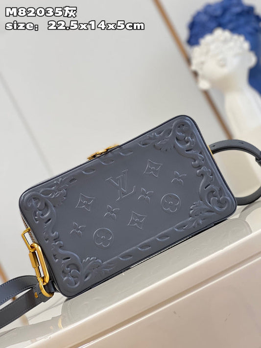 Alice bags - Louis Vuittons  - 15397