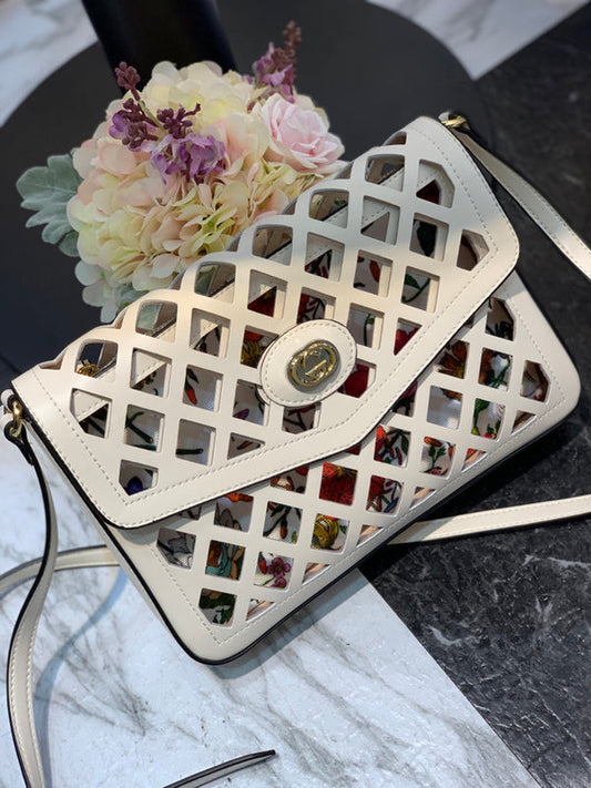 Gucci  Luxury -  Bags - 455