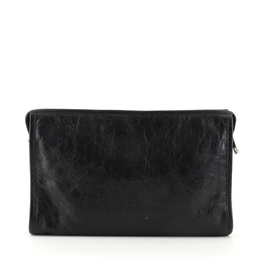 Gucci GG Marina Cracked Leather Clutch in Black