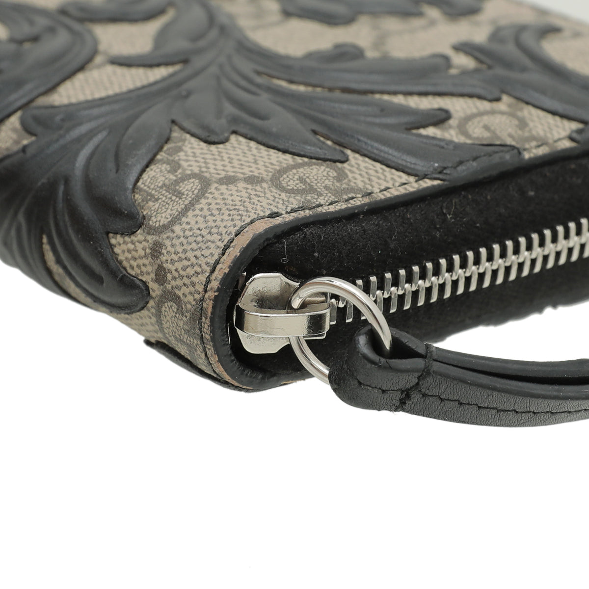 Gucci Bicolor GG Supreme Arabesque Zip Wallet