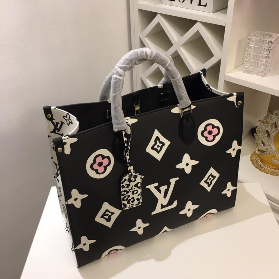 Louis Vuitton  GM Bag