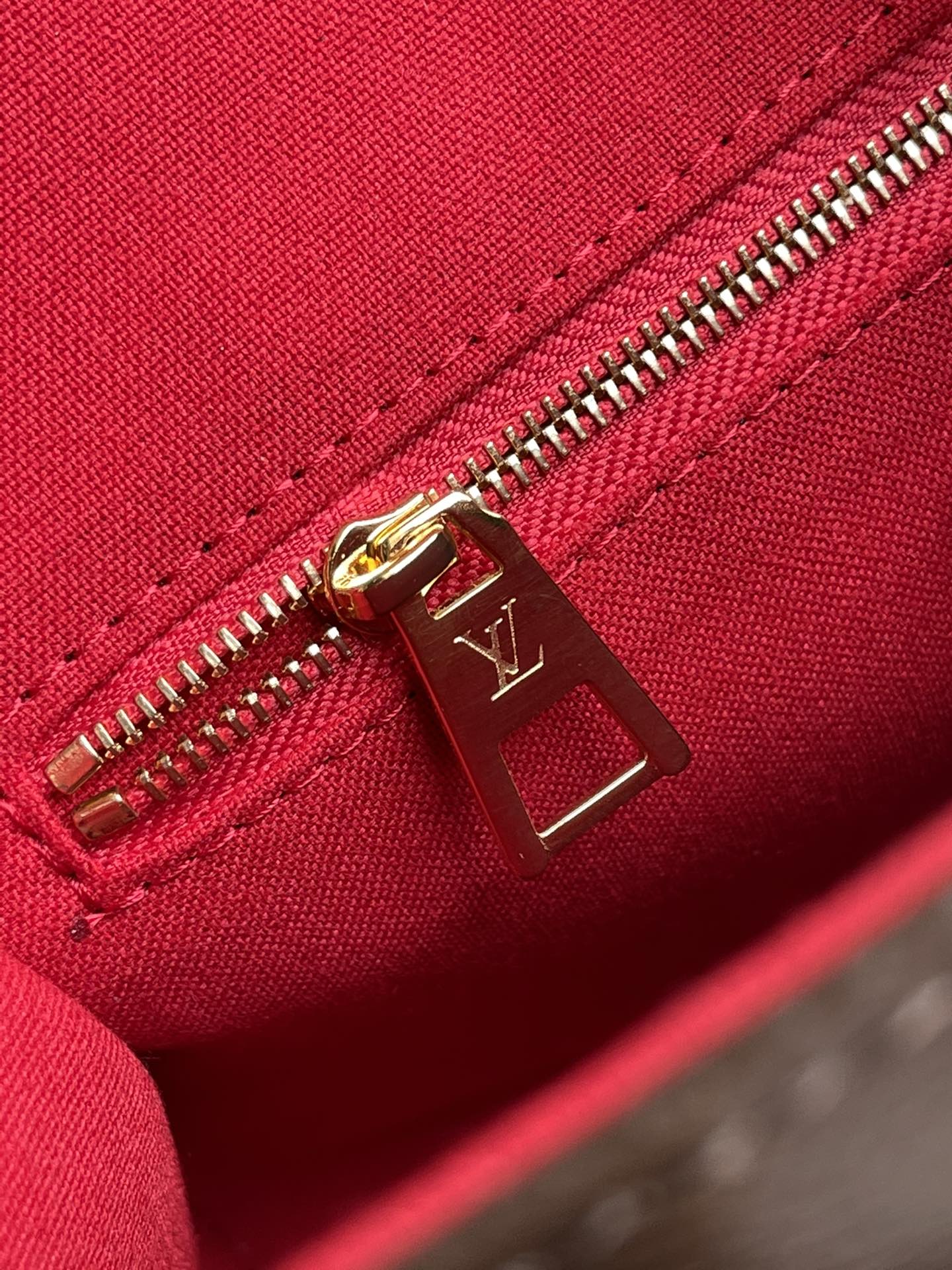 Louis Vuitton   PM Bag