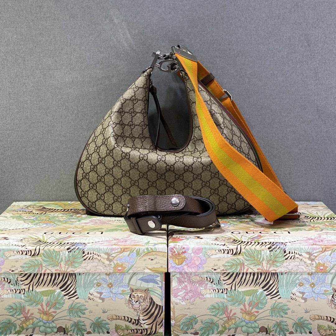 Gucci Attache small shoulder bag Beige and ebony GG Supreme canvas