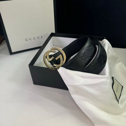 Gucci Black Leather Embossed Belt Gold GG Buckle Size 80/32