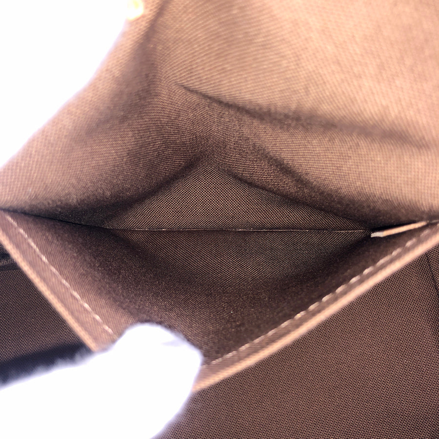 LOUIS VUITTON Handbag